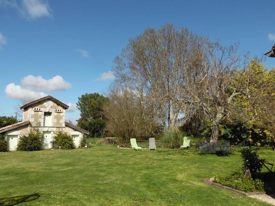 Charmante Longere Girondine Villa Saint-Ciers-sur-Gironde Exterior photo